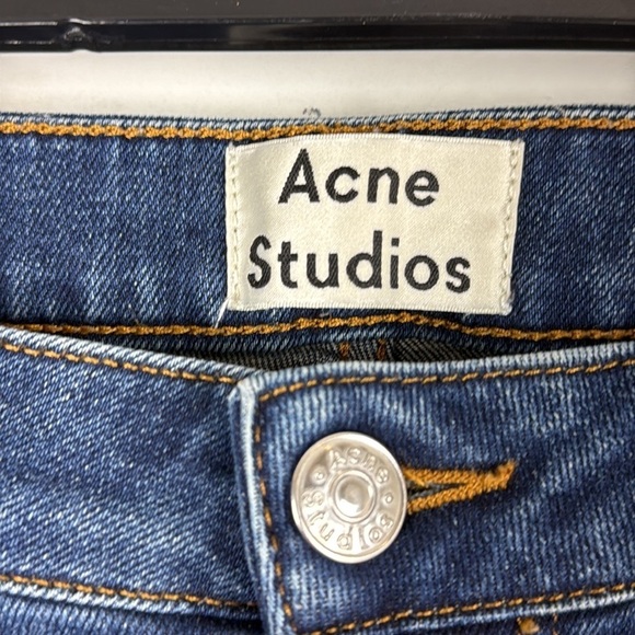 Acne Studios Skin 5 Marilyn Skinny Jeans in Blue Medium Wash - Picture 4 of 10